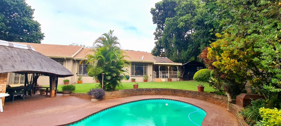 3 Bedroom Property for Sale in Safari Gardens North West